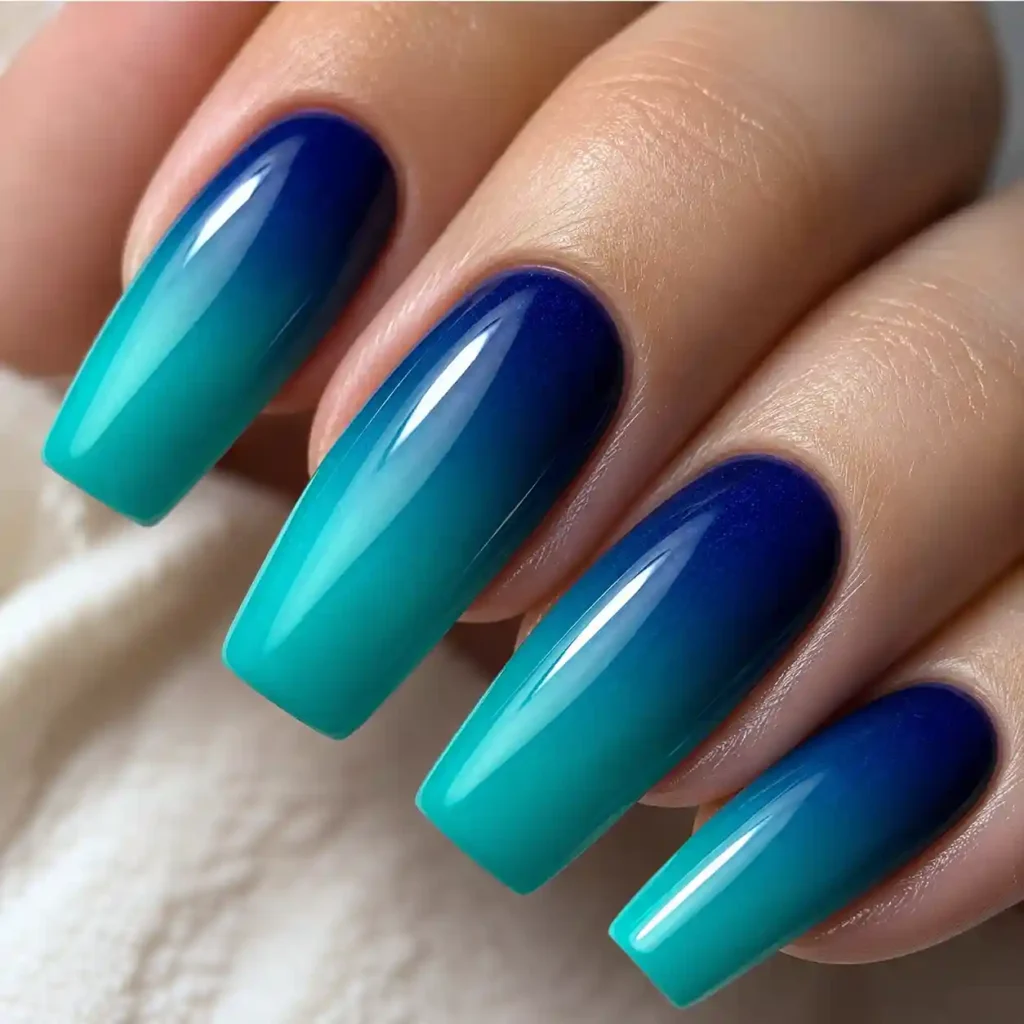 Gradient Blue to Teal