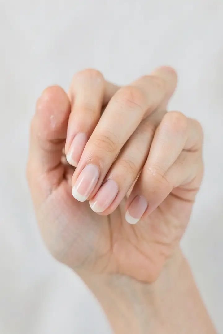 why water damages your natural nails and how to spot